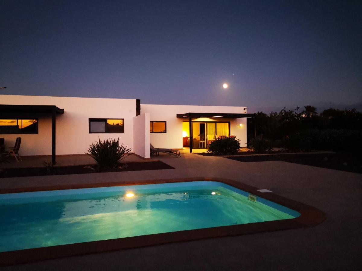 Heated & Shared Pool Villa Matriana 36B, North Shore Villas La Oliva Esterno foto